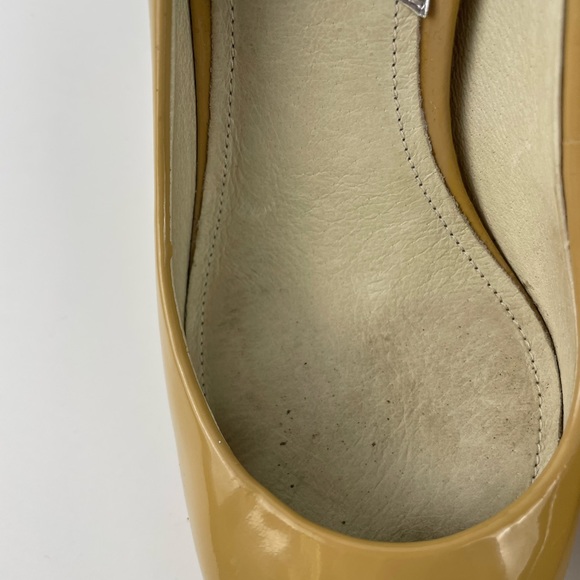MICHAEL Michael Kors Patent Leather Pointed Toe Heel Pumps 6 Mustard - Picture 15 of 16